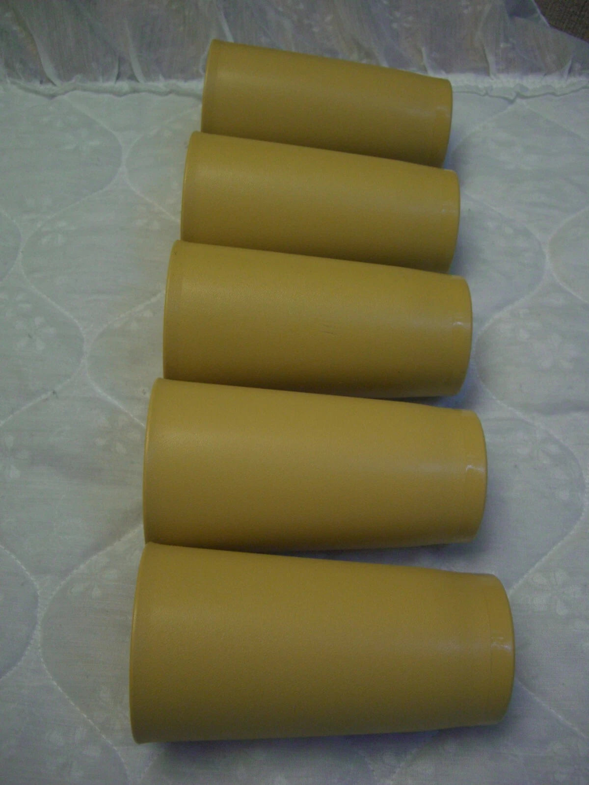 5 Tupperware Harvest Gold Plastic 6" Tall Tumblers/Style # 873-24 | eBay