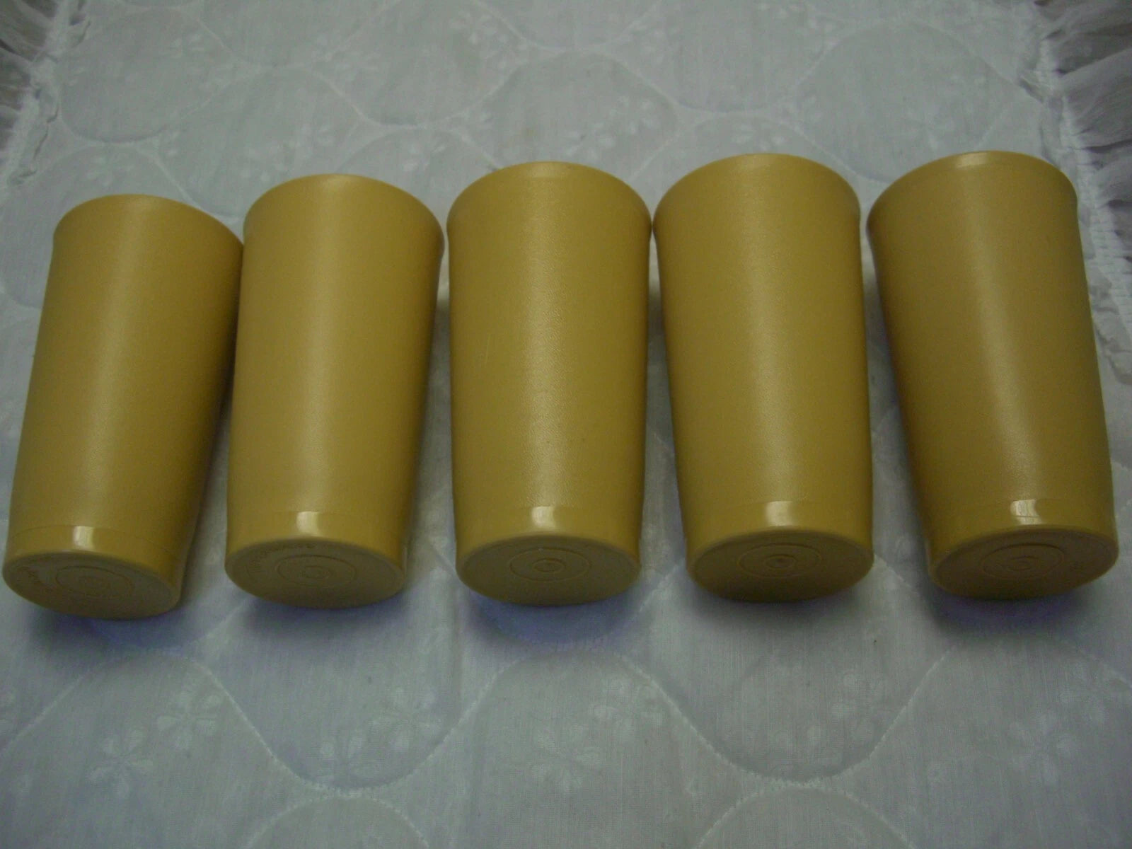 5 Tupperware Harvest Gold Plastic 6" Tall Tumblers/Style # 873-24 | eBay