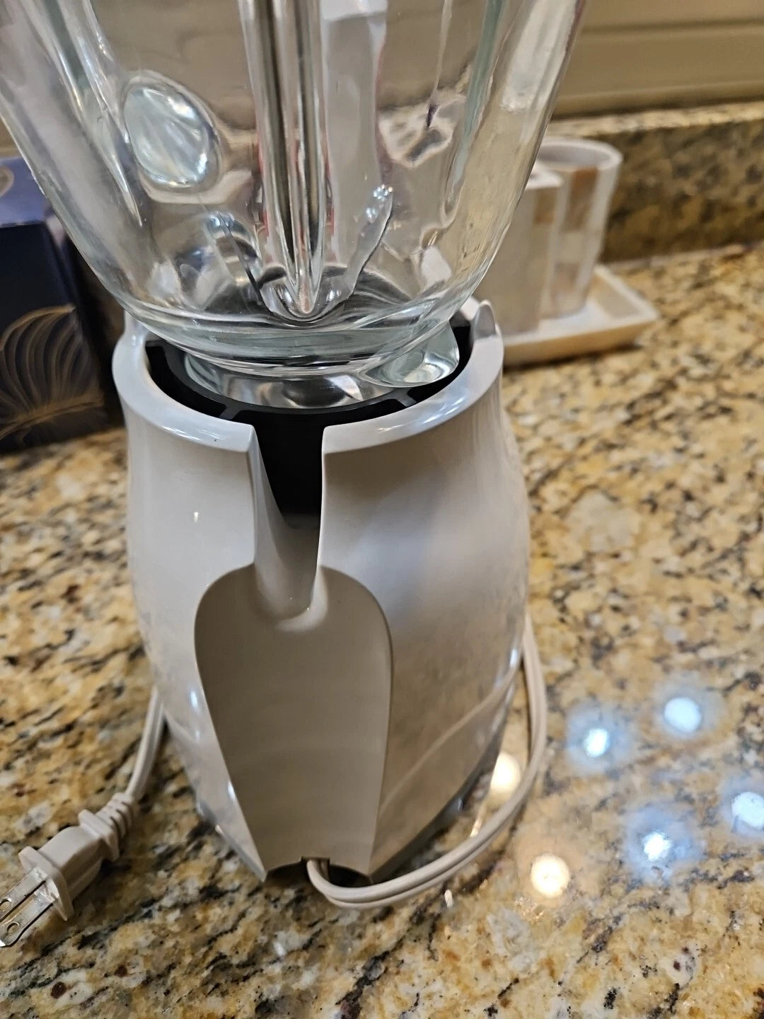 Oster BLSTMG-B 8 Speed Glass Jar Blender 6-Cup White VINTAGE. WORKS GREAT | eBay