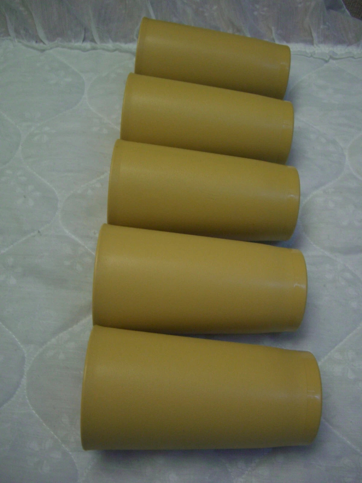 5 Tupperware Harvest Gold Plastic 6" Tall Tumblers/Style # 873-24 | eBay