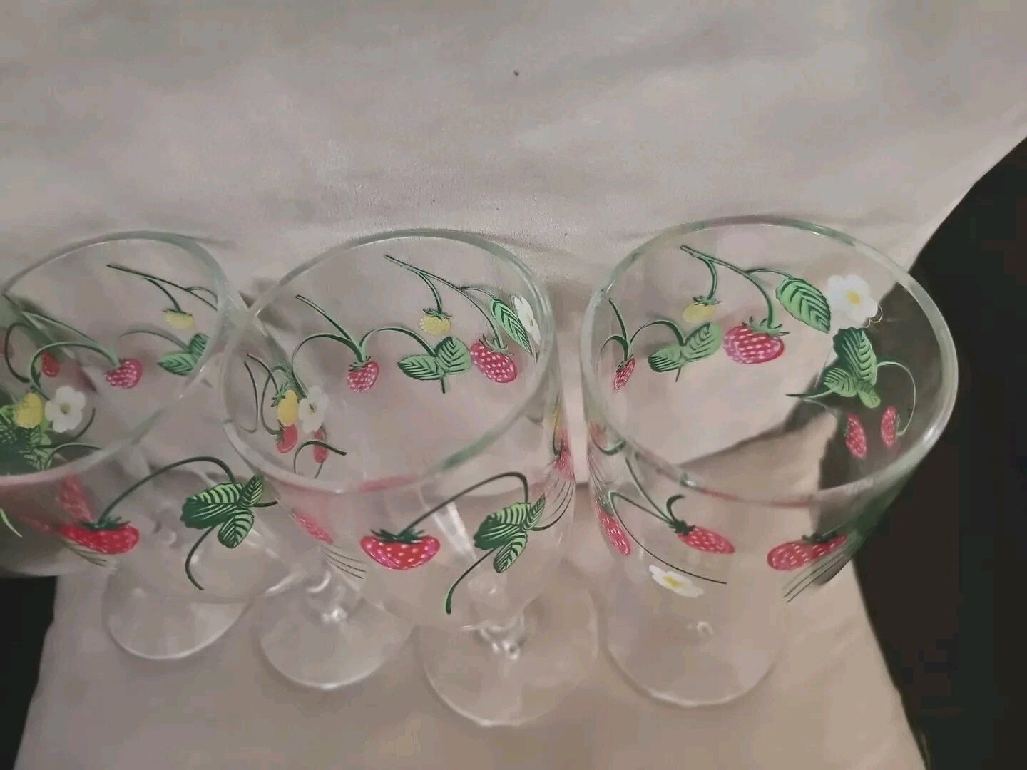 Hand Painted Strawberries Plastic Wine Goblets Set Of 4 | eBay