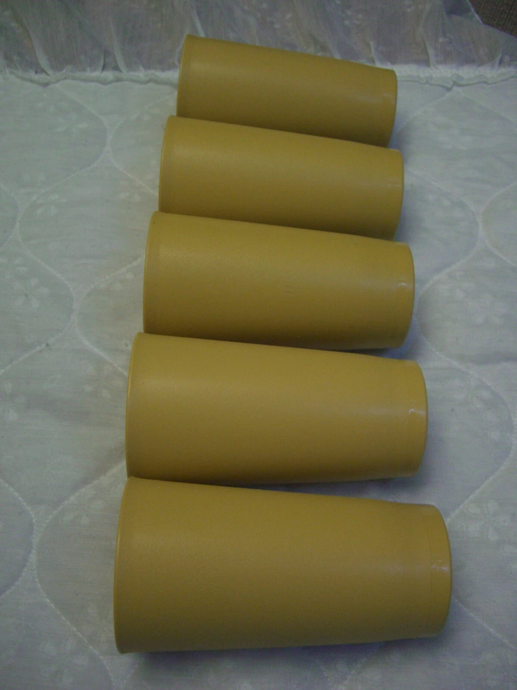 5 Tupperware Harvest Gold Plastic 6" Tall Tumblers/Style # 873-24 | eBay