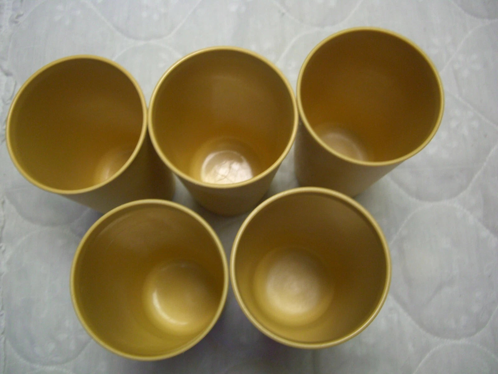 5 Tupperware Harvest Gold Plastic 6" Tall Tumblers/Style # 873-24 | eBay
