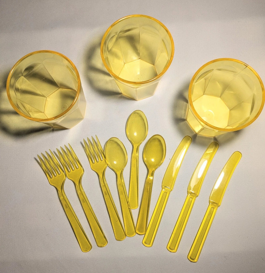 Vintage Yellow/Amber Acrylic 12 OZ Glasses and 6 Piece Silverware Set RARE? | eBay