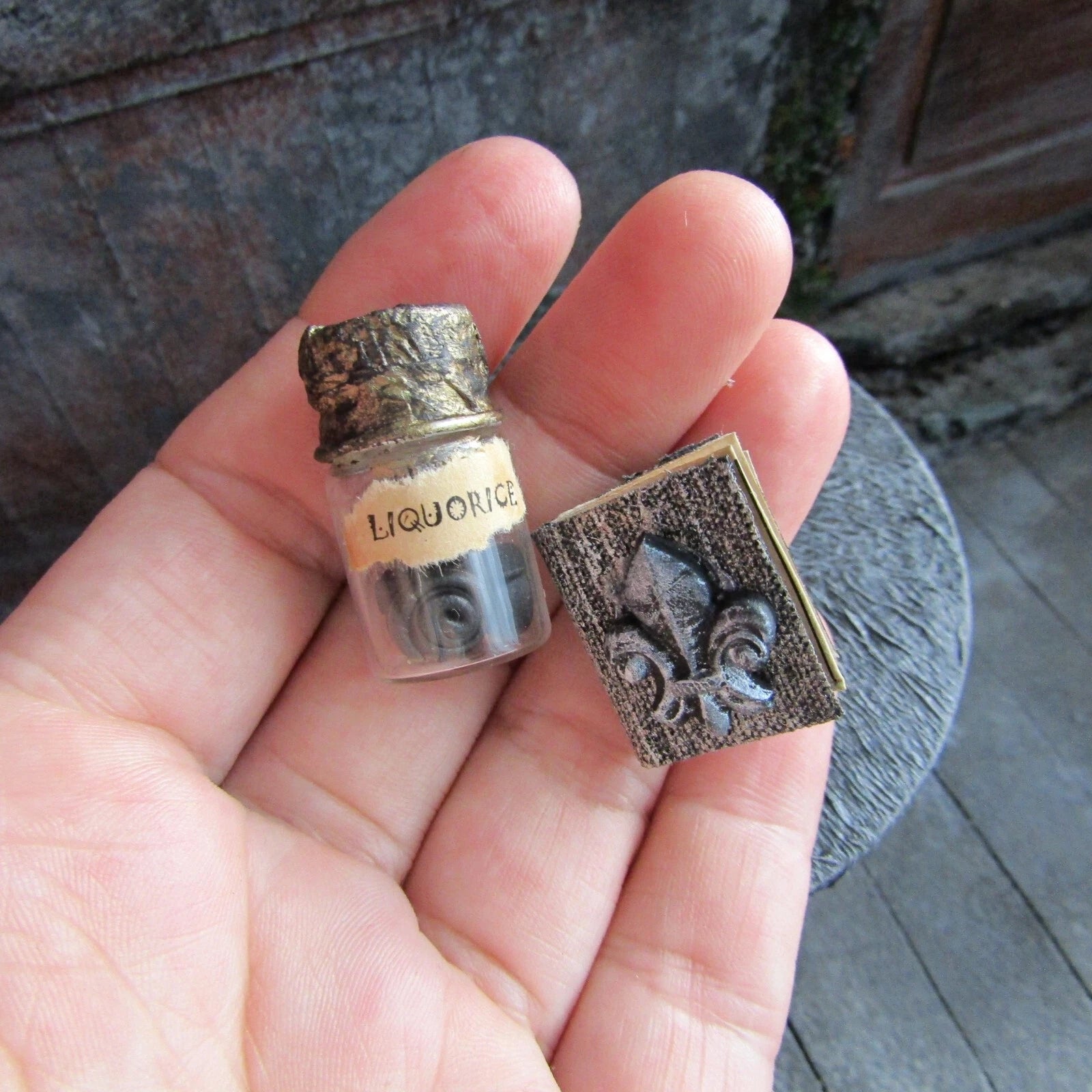 Witch dollhouse miniatures Miniature book Fairy potion jars Halloween decoration | eBay