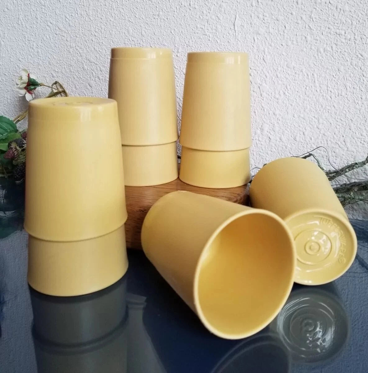 Vintage Set of 8 Tupperware Harvest Gold 6 oz Tumblers Cups #1251 Orange juice | eBay