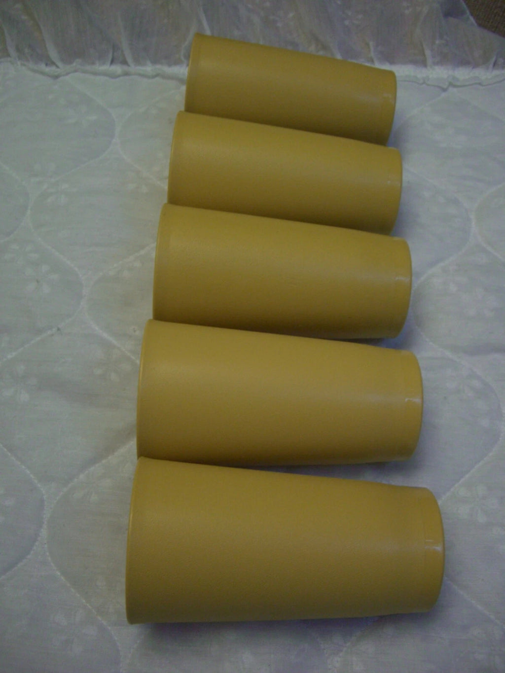 5 Tupperware Harvest Gold Plastic 6" Tall Tumblers/Style # 873-24 | eBay